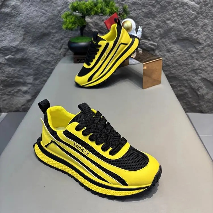 รองเท้าวิ่งผู้ชายแบบตาข่ายระบา - Outdoor Sport Brand บทวิจารณ์และราคา